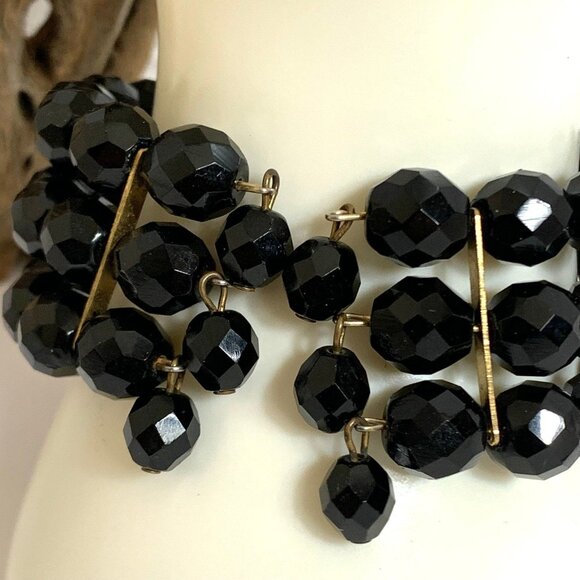 CAROL DAUPLAISE Faceted Black Bead Memory Bracelet with Rhinestone Medallion - Picture 4 of 6